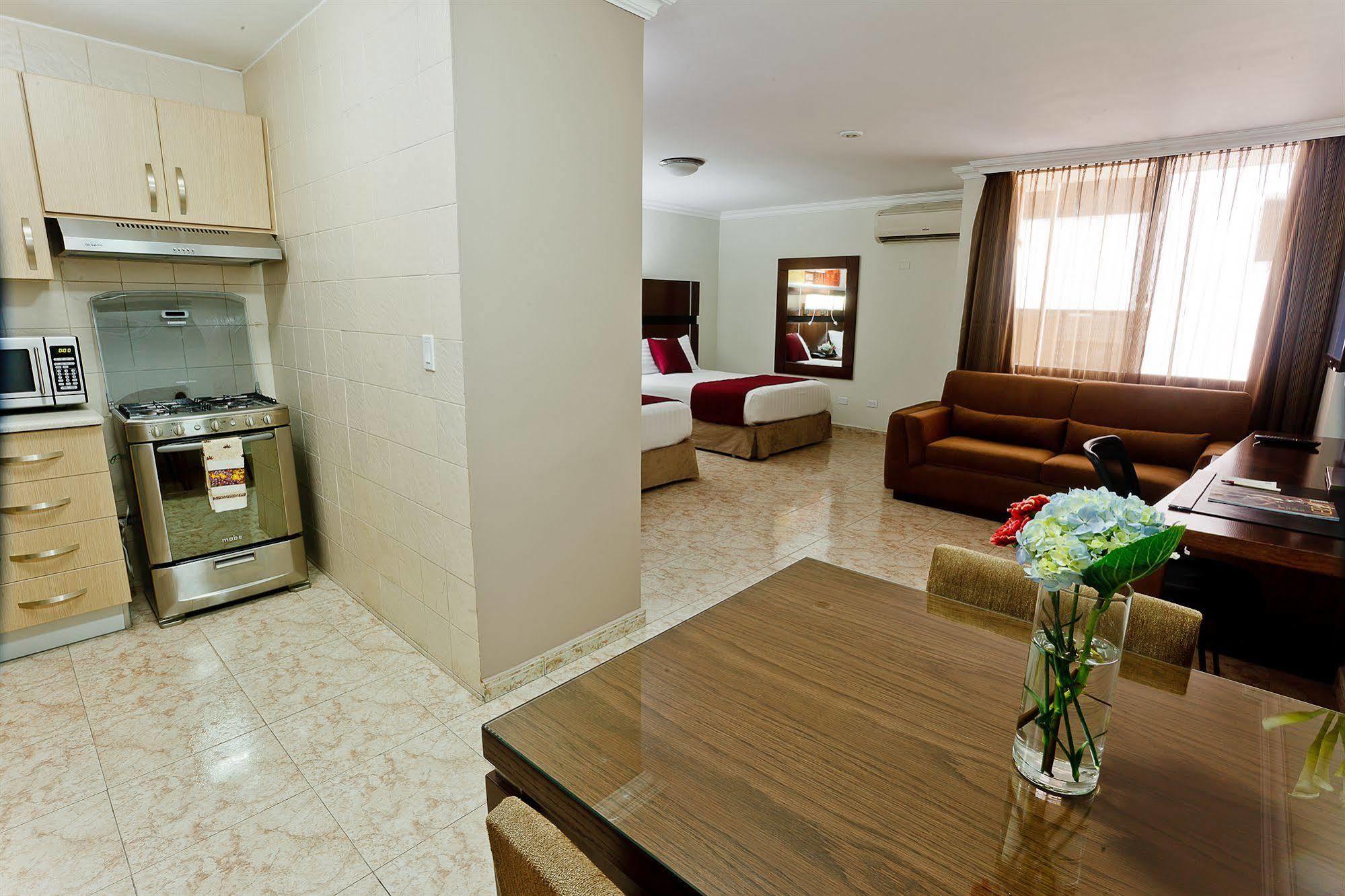 Hotel Coral Suites Panama City Exterior photo